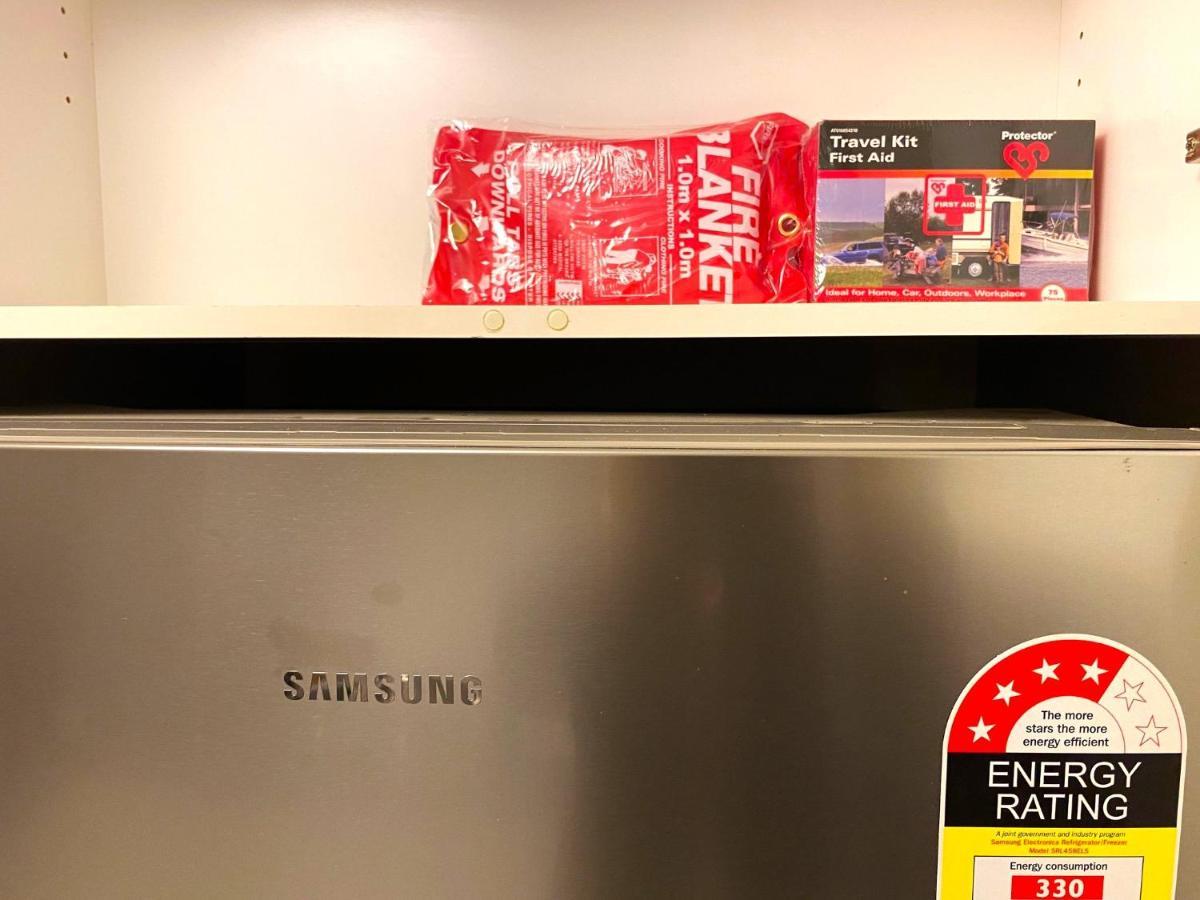 2 Bed 2 Bath Apartment In Braddon, Canberra - Pool, Gym And Free Parking エクステリア 写真