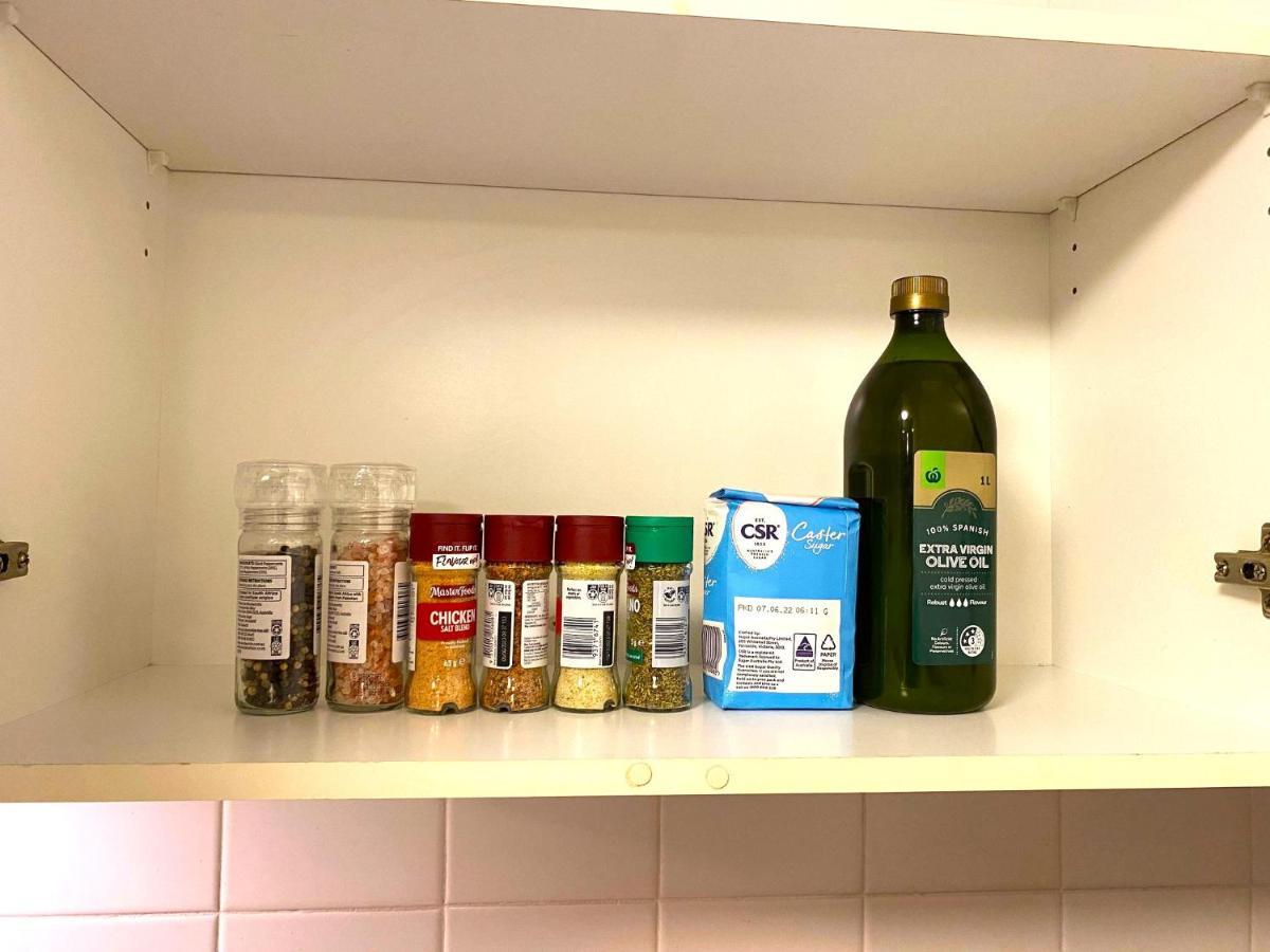 2 Bed 2 Bath Apartment In Braddon, Canberra - Pool, Gym And Free Parking エクステリア 写真